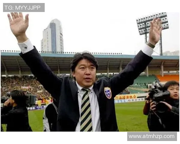 足球明星徐弘的成长历程与辉煌成就全景展示 足球明星徐弘的成长历程与辉煌成就全景展示