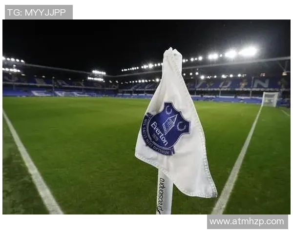 朗斯主场迎战沙托鲁争夺法乙联赛关键三分的精彩对决 朗斯主场迎战沙托鲁争夺法乙联赛关键三分的精彩对决